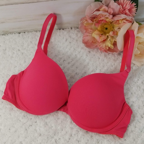PINK Victoria's Secret Other - PINK Victoria's Secret Push-up bra 32C